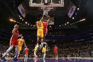 接近每分钟1分！锡安过去10场合计出战280分钟 砍下275分