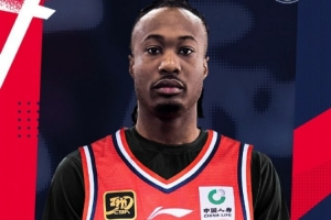 官方 | 欢迎科比·麦克韦恩加入广州龙狮