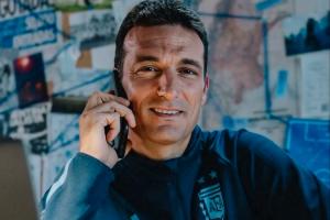 巴西惨败换帅！记者调侃：斯卡洛尼过分了，巴西不得不请安切洛蒂