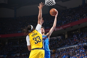 送5记大帽！卡莱尔：特纳今晚生病了 明天可能让他休息不参加训练