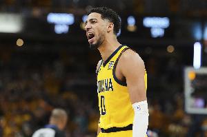 哈利伯顿回暖美网友：0个罚球！GOAT！一定要让克拉克来看G4