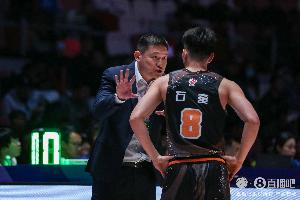 朱彦硕：清华输得好 输了活该 教练不愿上台颁奖等操作太没品