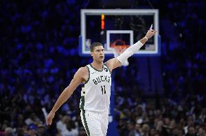 洛佩斯不选湖人？Skip：他不想去马戏团 他知道GOAT需要找人背锅