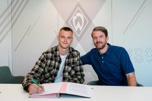 官方：不莱梅租借23岁阿森纳门将卡尔-海因，租期1年