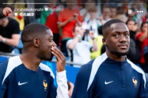 登贝莱获得金球奖！科纳特社媒晒合照：祝贺你，我的兄弟