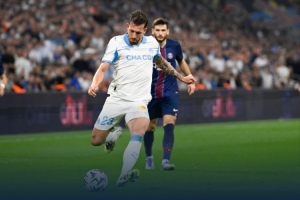 终结14年法甲主场不胜巴黎纪录！RMC：马赛赢球后全城陷入狂欢