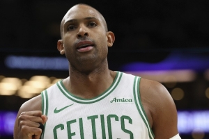 马健：勇士签霍福德是给库明加施压 勇士倾向与库明加签资质报价