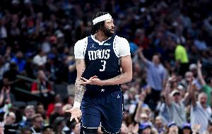 基德：浓眉与弗拉格今天只会出战上半场 欧文&加福德等5人缺席