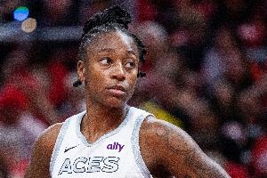 总决赛10胜0负！王牌队球员洛伊德三次随队夺冠 三次横扫对手！