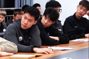 青岛国信海天篮球少年成长记：健康小课堂开课啦！