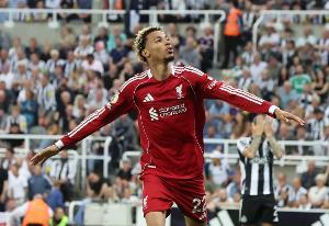 埃基蒂克：回家的感觉很特别 我知道门将会扑上来并张开双腿