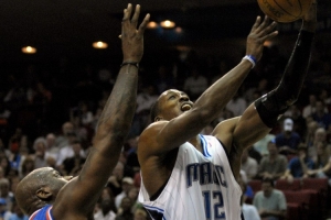 白巧克力：我把魔兽排姚明前面 中锋里只有奥尼尔排魔兽前面