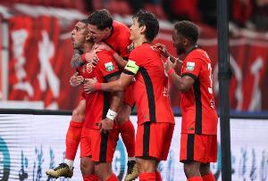 刘越谈中超争冠：热热闹闹踢了一年，最终还是回到了上赛季的模样