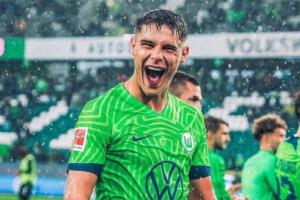 唯快不破！范德芬曾是德甲最快后卫，去年37.38km/h英超纪录榜第1