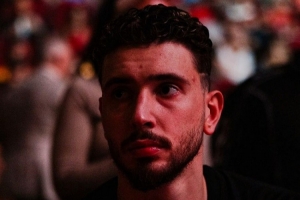 火箭开赛季0胜2负后7胜1负！申京：我们才刚刚开始