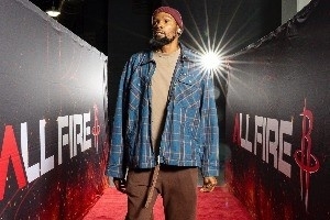 火箭众将红毯秀：杜兰特废土风 老姐夫聊发少年狂 申京必备黑超