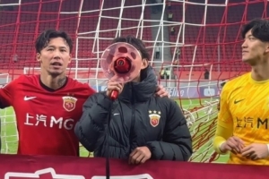 夺冠后王燊超向球迷喊话：明年继续为第五个冠军拼搏！