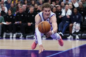 心在对面？马尔卡宁19中6&三分5中1 仅得17+6+4正负值-20