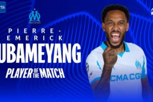 梅开二度！官方：奥巴梅扬当选马赛2-1纽卡全场最佳球员