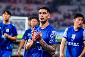 足球报：申花把握机会能力糟糕，外援表现好似整个赛季缩影