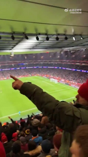 对拜仁也唱了阿森纳球迷：“你们是在假扮热刺吗？”