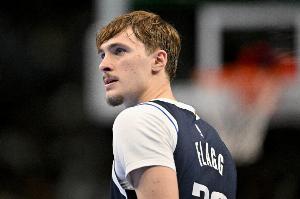 弗拉格18岁生涯得分300+历史第四人 前三位是科比、麦迪和詹姆斯