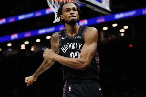 勇士湖人都有意克拉克斯顿？合同剩3年约6944万 本赛季场均13.6分