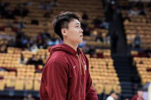 直播吧：中国男篮确认 赵睿不会出战今晚与韩国的世预赛次战