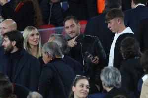 米体曝光前妻喷托蒂对话：你疯了吗？竟让一个六岁的孩子独自在家