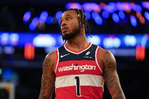 冲击力十足！惠特摩尔替补19分钟14中8拿到17分5板 正负值+6