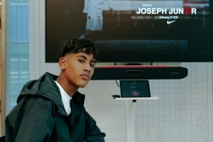 太阳报：巴萨有意曼联15岁新星JJ·加布里埃尔 球员在U18十场10球