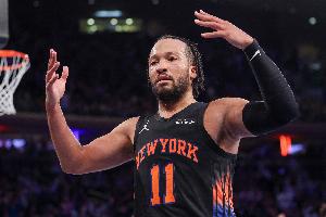 效率极低！布伦森21中6拿到15分3板11助1断