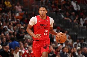 斯波：德鲁·史密斯很特别 预判能力是顶尖水平抢断做得很棒