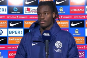 比塞克：因丢球感到有点生气 赛季还长之前输一两场比赛是正常的