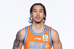 关键先生！特莱斯20中9拿到28分&两次关键单打命中 另有4板11助