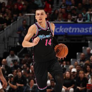 希罗：我们阵容深厚能重新找回节奏很棒 期待继续打磨化学反应