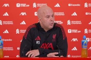 萨拉赫连场替补？斯洛特：我总想着让他上场，不上新援也议论纷纷