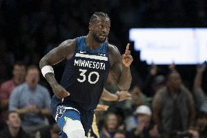 出色的二当家！兰德尔18中9砍全场最高28分&第三节10分扛起球队