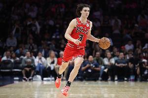 贫攻！吉迪全场9中2 仅得到9分7板6助另有5次失误 正负值-17