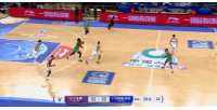 略显尴尬！奥利弗奋力拼下前场篮板 随后出现脱手&再起被筐帽