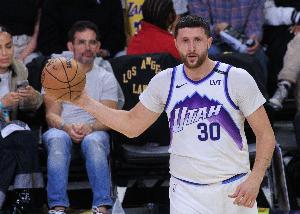 没啥用！爵士暂停回来努尔基奇吃帽 布里奇斯反击暴扣