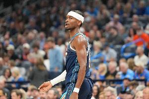 效率怪！亚历山大29分钟爆砍33分三节打卡！投篮12中10！