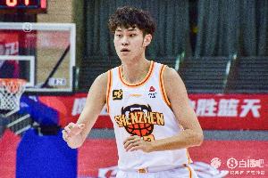 20中7！媒体人：冷水来得很及时 希望能让王浩然学到一些东西