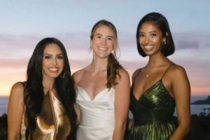 三个美女一台戏！科嫂携大女儿娜塔莉亚一同为约内斯库庆生