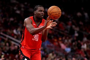 申京&亚当斯缺阵！火箭首发：阿门、奥科吉、KD、小贾、卡佩拉