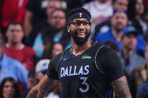 Shams：到了明年8月6日 浓眉有资格签4年2.75亿美元提前续约合同