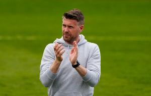 狼队主帅：我们丢掉的前三个球，简直就像是在看小孩子踢球一样