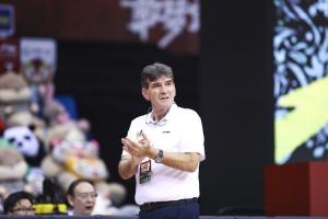 直播吧：贝帅曾向同曦管理层表示对球队失控 没拿出有效解决方法