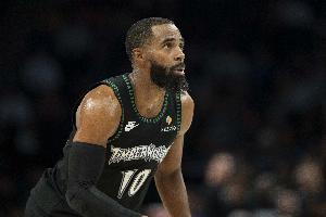 岁月的痕迹显露！康利6中0得分挂蛋 仅得到2篮板4助攻