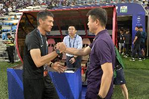 记者：目前在任的土帅于根伟最好 脱离投入谈教练能力都是耍流氓